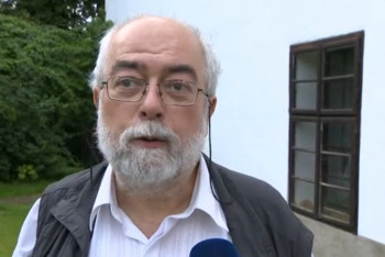 Jan Schneider: Zbláznil se Hvížďala?